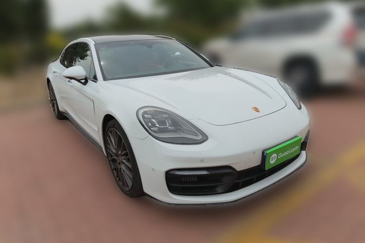 Used Porsche Panamera 2023 Restyled Panamera 4 Executive Extended Platinum Edition 2.9T Front Right 45 Deg