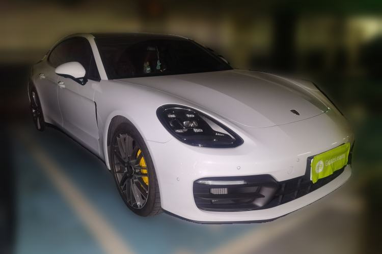 Used Porsche Panamera 2023 Facelifted Panamera 2.9T Platinum Edition Front Right 45 Deg