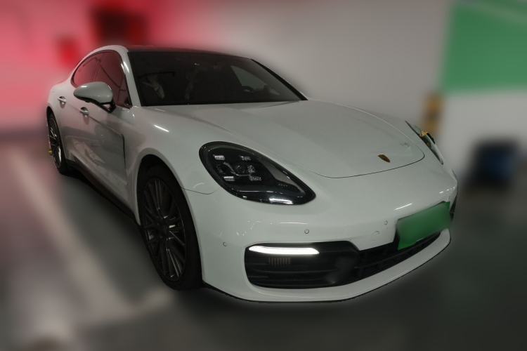 Used Porsche Panamera 2023 Panamera 2.9T Platinum Edition Front Right 45 Deg