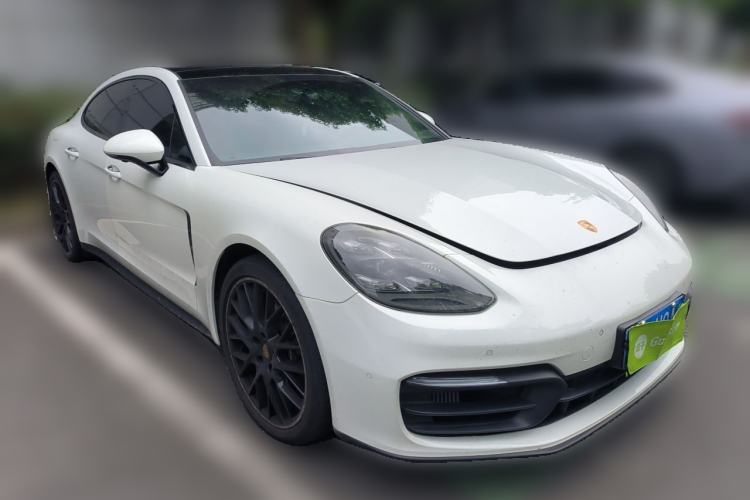 Used Porsche Panamera 2023 Panamera 2.9T Front Right 45 Deg