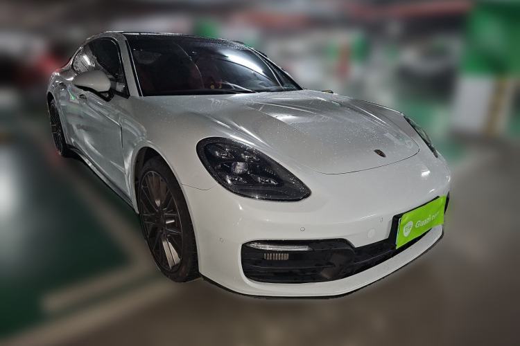 Used Porsche Panamera 2023 Facelifted Panamera 2.9T Platinum Edition Front Right 45 Deg