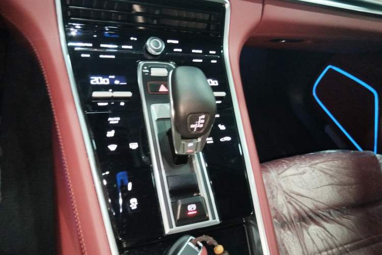Used Porsche Panamera 2023 Panamera 2.9T Gear Lever