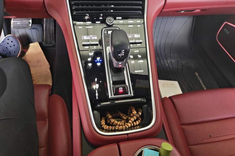 Used Porsche Panamera 2023 Panamera 4 E-Hybrid Platinum Edition 2.9T Gear Lever
