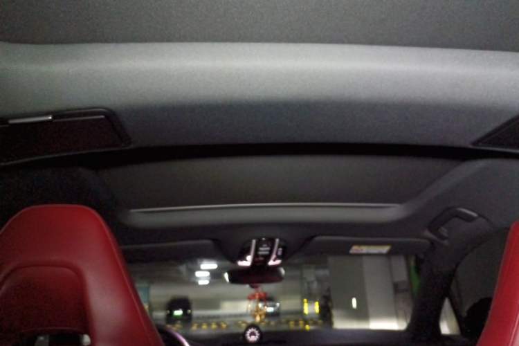 Used Porsche Panamera 2023-Year Restyled Panamera Executive Extended Platinum Edition 2.9T Headliner