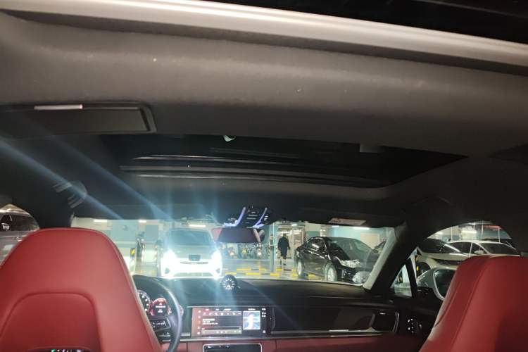 Used Porsche Panamera 2023 Panamera 4 E-Hybrid Executive Long Wheelbase Platinum Edition 2.9T Headliner