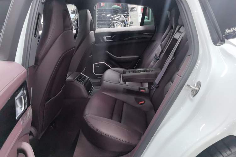 Used Porsche Panamera 2023 Facelifted Panamera 2.9T Platinum Edition Interior 1