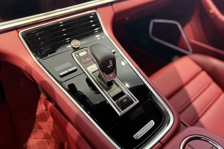 Used Porsche Panamera 2023 Panamera 2.9T Platinum Edition Interior 3