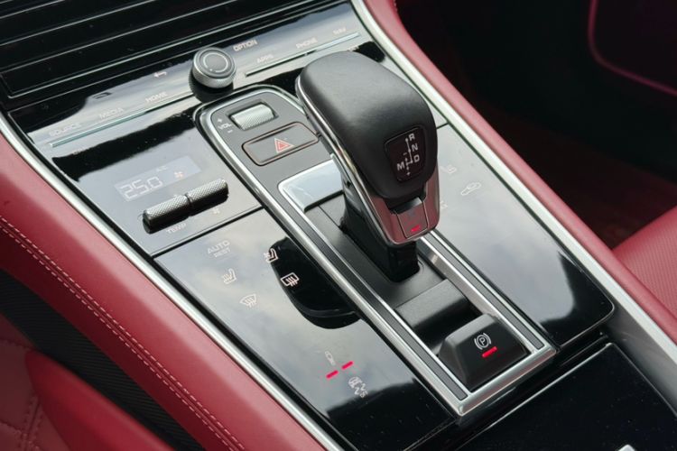 Used Porsche Panamera 2023 Panamera Executive Long Wheelbase 2.9T Interior 4