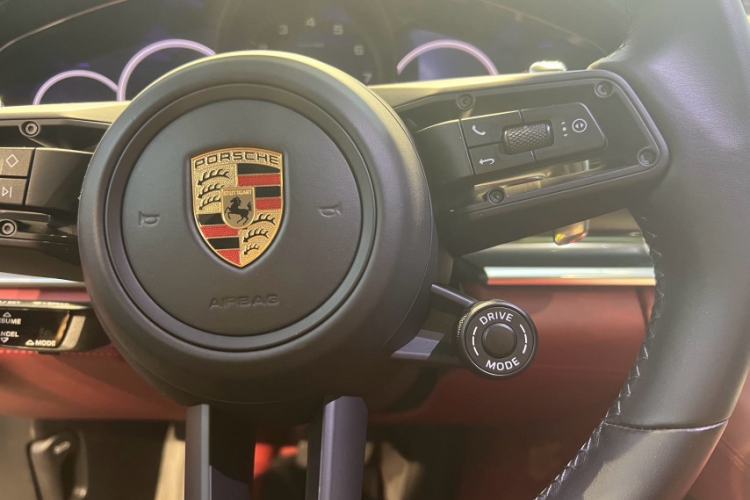 Used Porsche Panamera 2023 Facelifted Panamera 2.9T Platinum Edition Interior 4