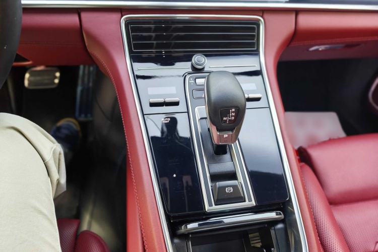 Used Porsche Panamera 2023 Panamera 4 E-Hybrid Platinum Edition 2.9T Interior 5