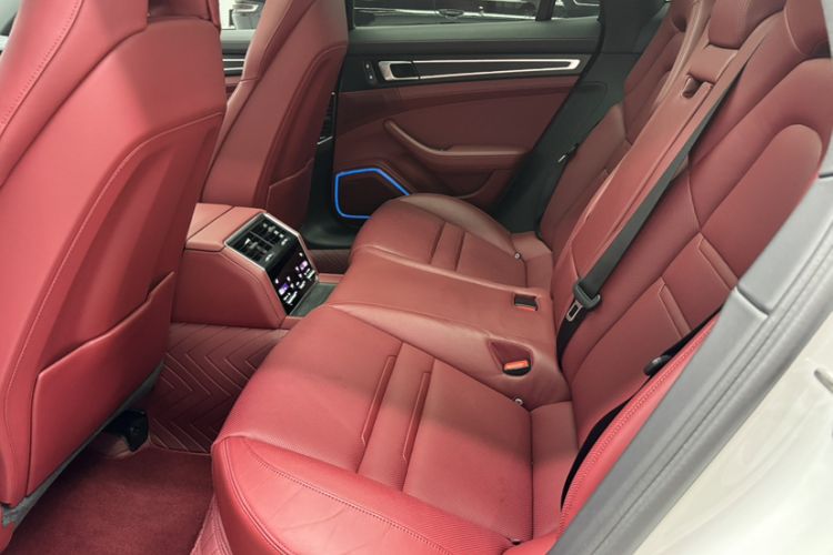 Used Porsche Panamera 2023 Panamera 2.9T Platinum Edition Interior 6