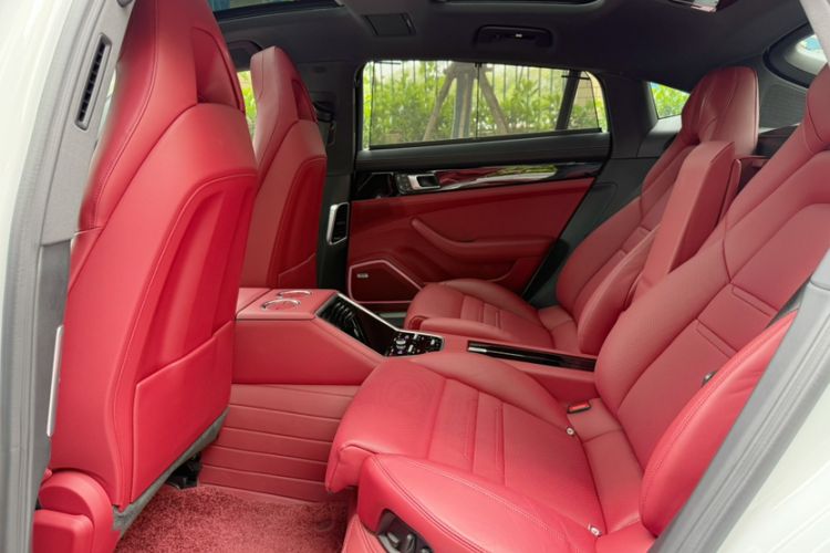 Used Porsche Panamera 2023 Panamera Executive Long Wheelbase 2.9T Interior 6