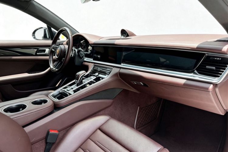 Used Porsche Panamera 2023 Panamera 2.9T Interior 8