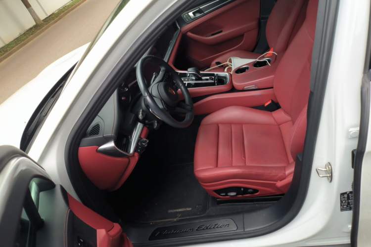 Used Porsche Panamera 2023 Panamera 2.9T Left Front Seat