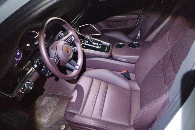 Used Porsche Panamera 2023 Facelifted Panamera 2.9T Platinum Edition Left Front Seat