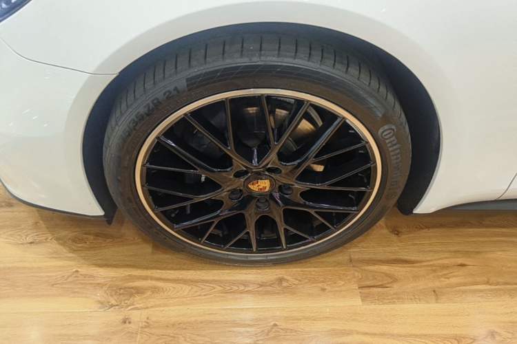 Used Porsche Panamera 2023 Panamera 2.9T Left Front Wheel Hub