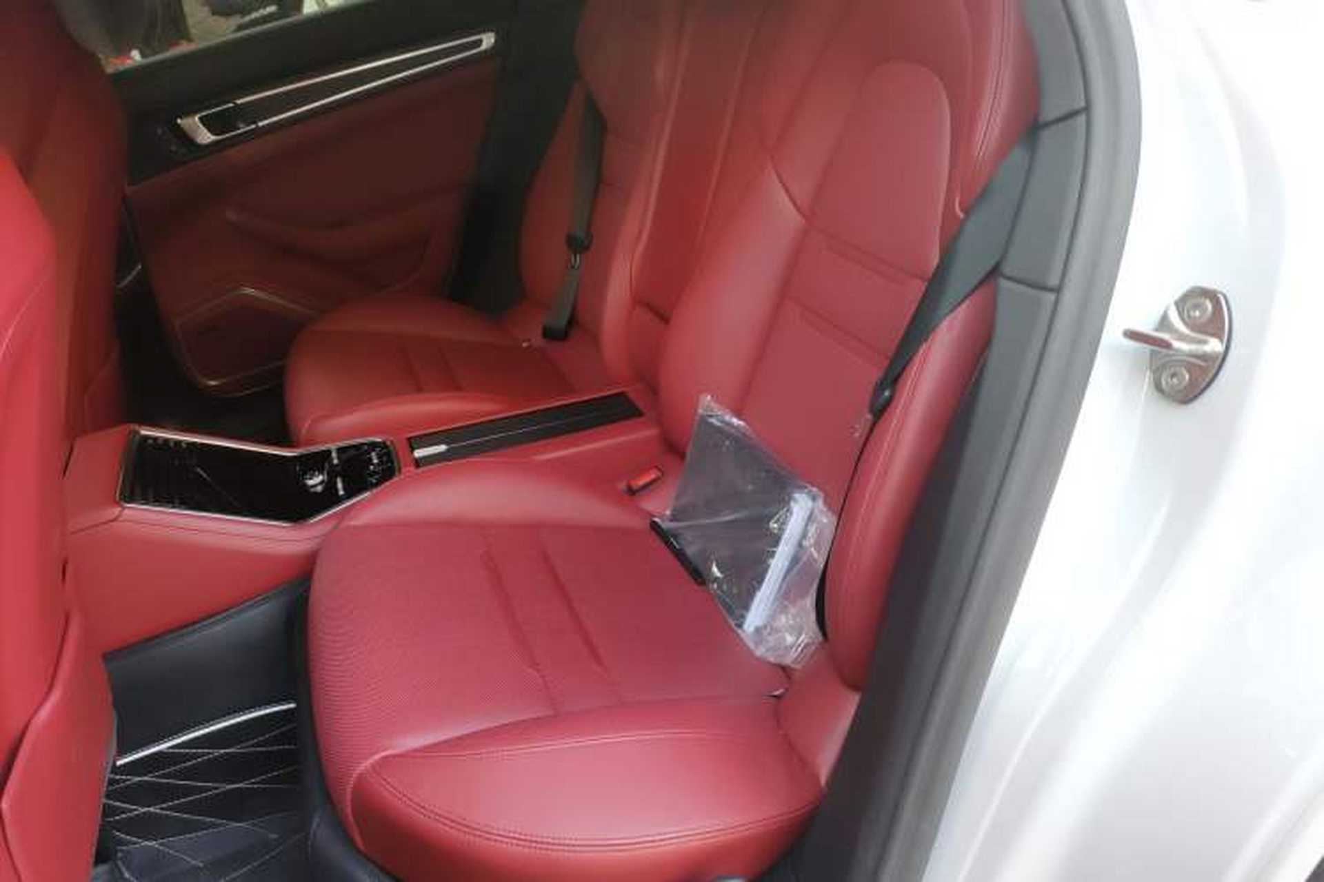 Used Porsche Panamera 2023 Facelifted Panamera 2.9T Platinum Edition Left Rear Seat
