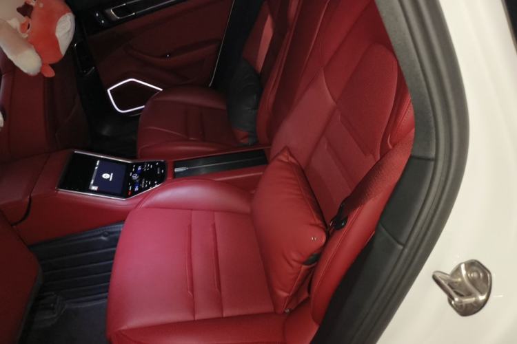 Used Porsche Panamera 2023 Panamera 2.9T Platinum Edition Left Rear Seat