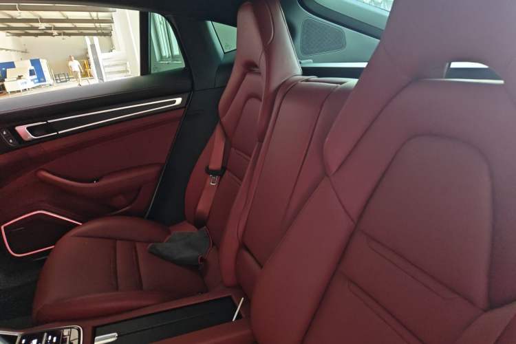 Used Porsche Panamera 2023 Panamera 4 E-Hybrid Platinum Edition 2.9T Left Rear Seat