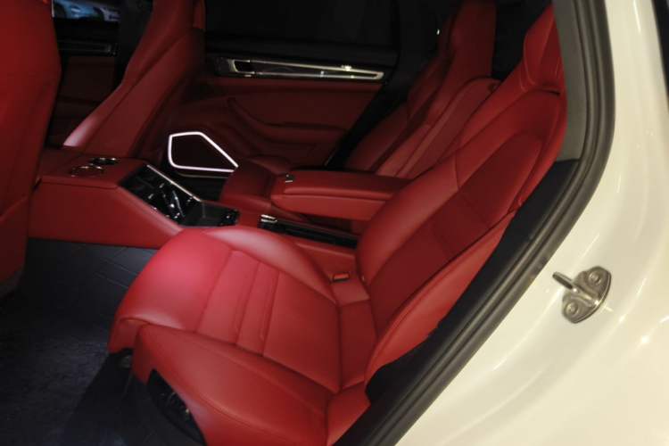 Used Porsche Panamera 2023 Panamera 4 Executive Long Wheelbase 2.9T Left Rear Seat