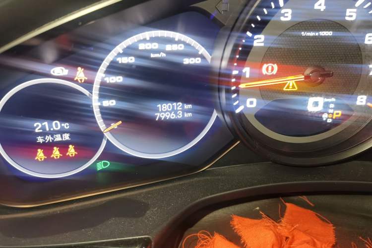 Used Porsche Panamera 2023 Facelifted Panamera 2.9T Platinum Edition Odometer Close Up