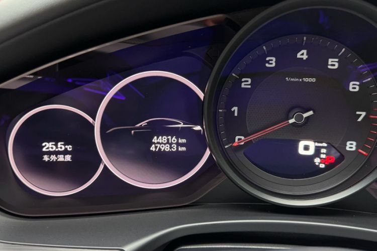 Used Porsche Panamera 2023 Panamera Executive Long Wheelbase 2.9T Odometer Close Up
