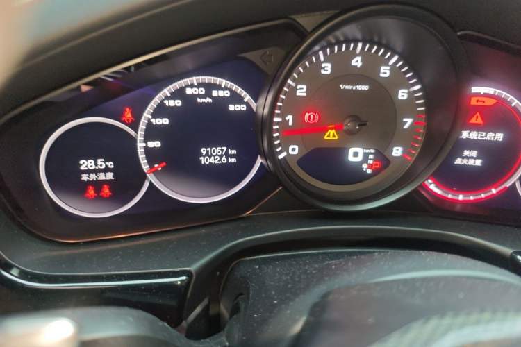 Used Porsche Panamera 2023 Facelifted Panamera 2.9T Platinum Edition Odometer Close Up