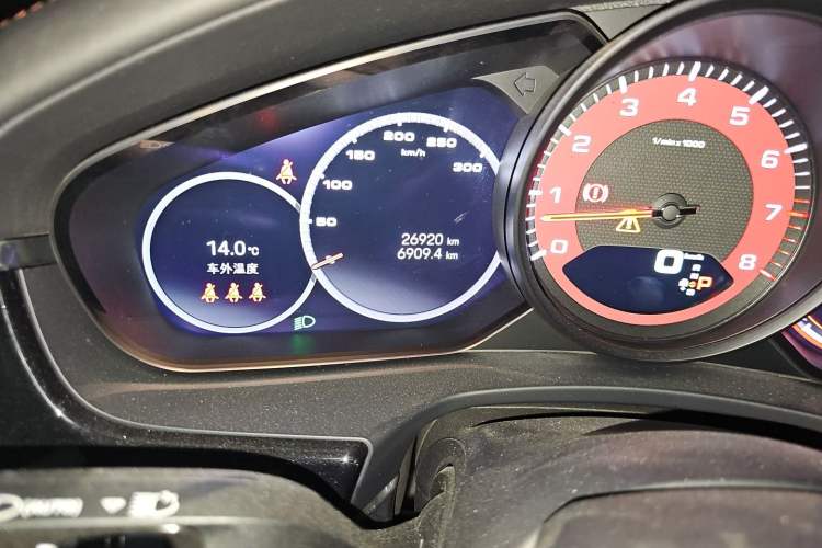 Used Porsche Panamera 2023 Facelifted Panamera 2.9T Platinum Edition Odometer Close Up