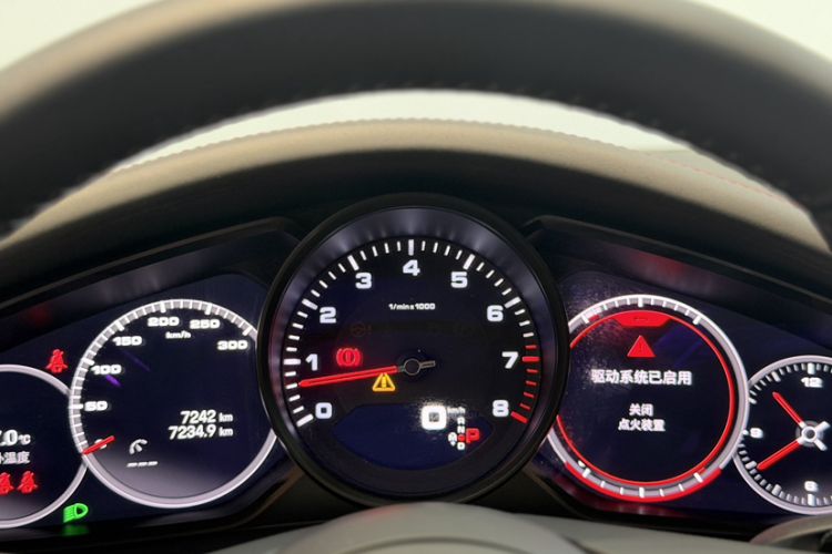 Used Porsche Panamera 2023 Facelifted Panamera 2.9T Platinum Edition Odometer Close Up