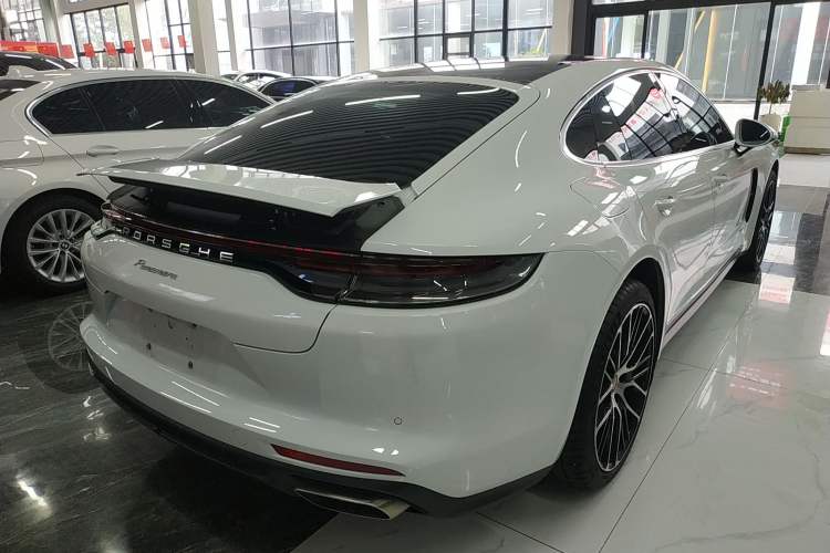 Used Porsche Panamera 2023 Panamera 2.9T Rear Right 45 Deg