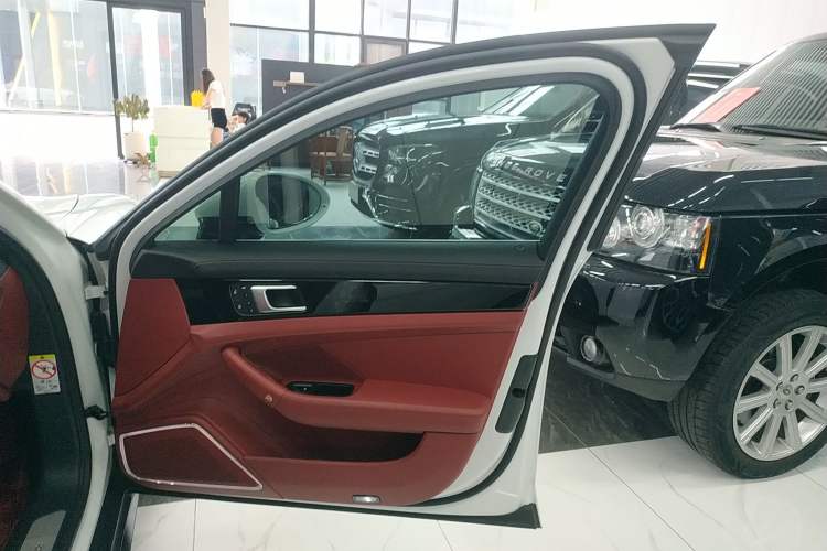 Used Porsche Panamera 2023 Panamera 2.9T Right Front Door Interior