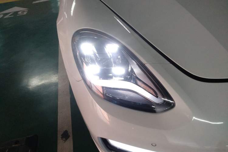 Used Porsche Panamera 2023 Facelifted Panamera 2.9T Platinum Edition Right Front Headlight