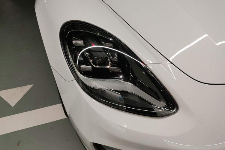 Used Porsche Panamera 2023 Panamera GTS 4.0T Right Front Headlight