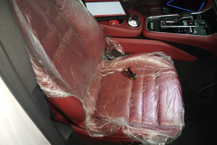 Used Porsche Panamera 2023 Panamera 2.9T Right Front Seat