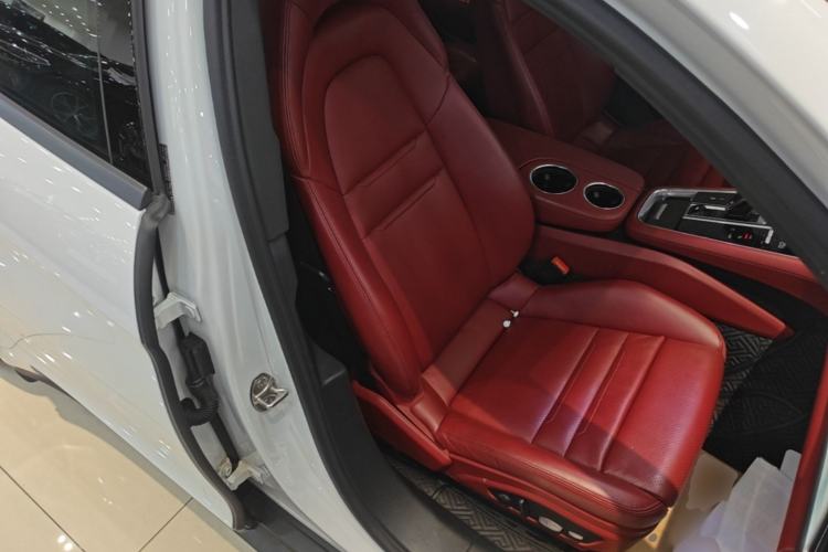 Used Porsche Panamera 2023 Panamera 2.9T Right Front Seat