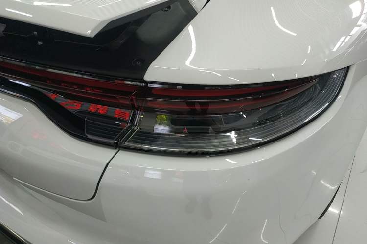 Used Porsche Panamera 2023 Panamera 2.9T Right Rear Taillight