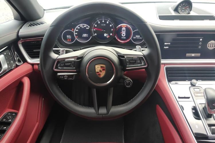 Used Porsche Panamera 2023-Year Restyled Panamera Executive Extended Platinum Edition 2.9T Steering Wheel