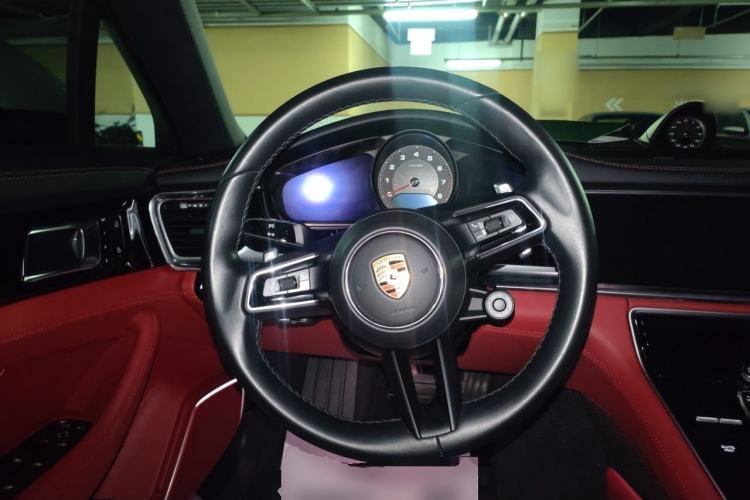 Used Porsche Panamera 2023 Panamera Executive Long Wheelbase 2.9T Steering Wheel