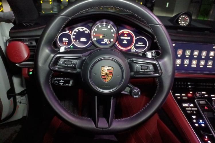 Used Porsche Panamera 2023-Year Restyled Panamera Executive Extended Platinum Edition 2.9T Steering Wheel