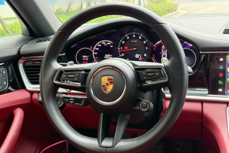 Used Porsche Panamera 2023 Panamera Executive Long Wheelbase 2.9T Steering Wheel
