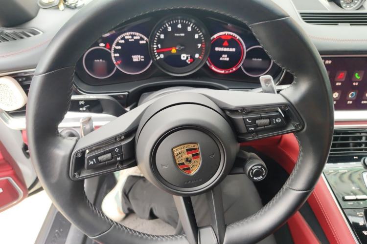 Used Porsche Panamera 2023-Year Restyled Panamera Executive Extended Platinum Edition 2.9T Steering Wheel