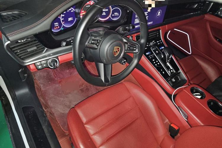 Used Porsche Panamera 2023 Facelifted Panamera 2.9T Platinum Edition Steering Wheel