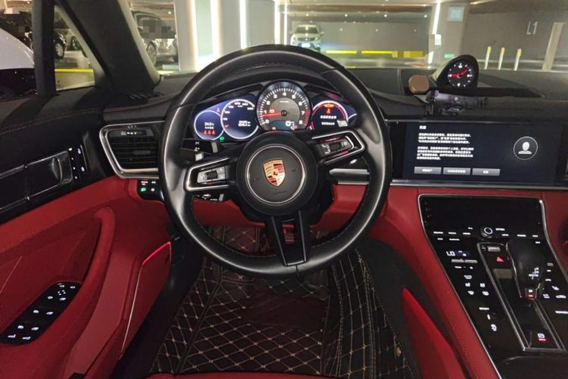 Used Porsche Panamera 2023 Facelifted Panamera 2.9T Platinum Edition Steering Wheel