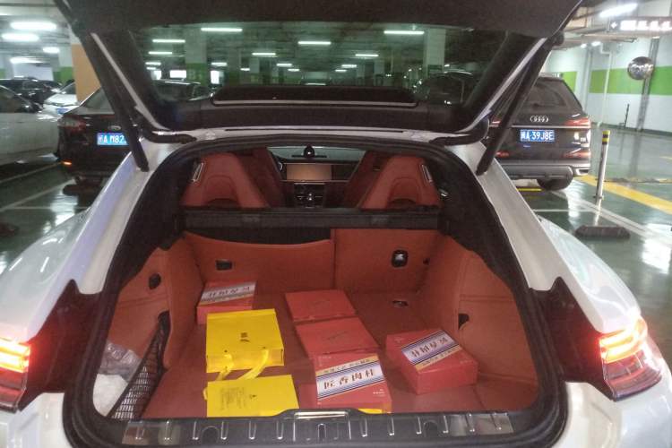 Used Porsche Panamera 2023 Facelifted Panamera 2.9T Platinum Edition Trunk