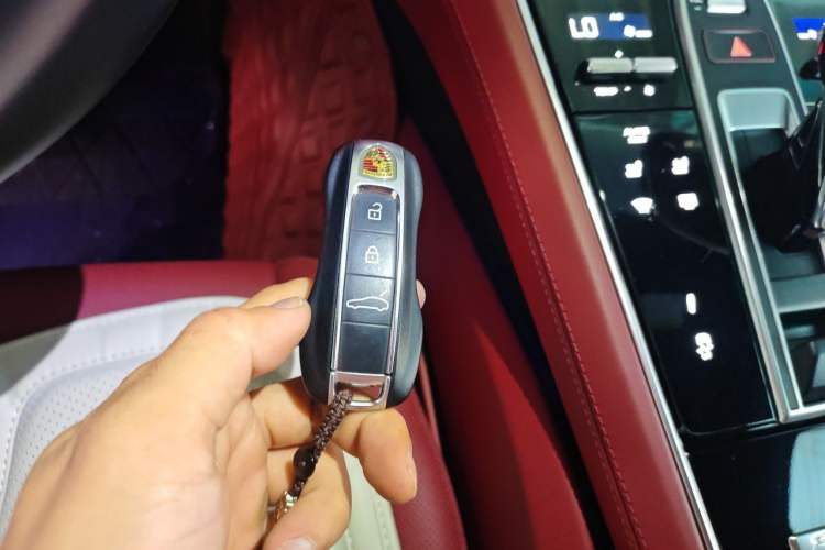 Used Porsche Panamera 2023 Panamera Executive Long Wheelbase 2.9T Vehicle Key
