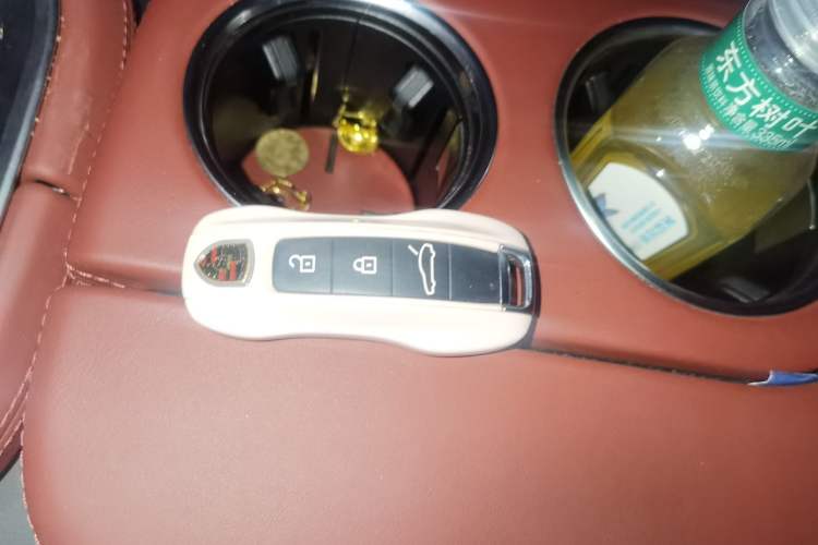 Used Porsche Panamera 2023 Facelifted Panamera 2.9T Platinum Edition Vehicle Key