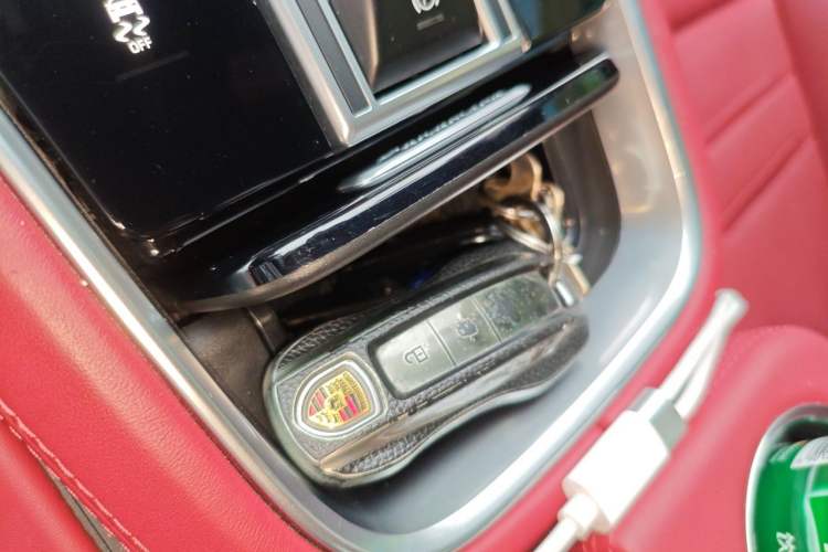 Used Porsche Panamera 2023 Facelifted Panamera 2.9T Platinum Edition Vehicle Key
