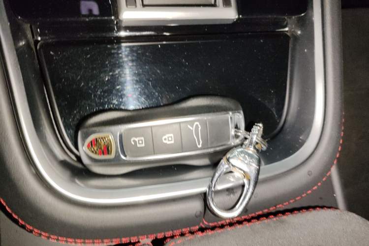 Used Porsche Panamera 2023 Panamera GTS 4.0T Vehicle Key