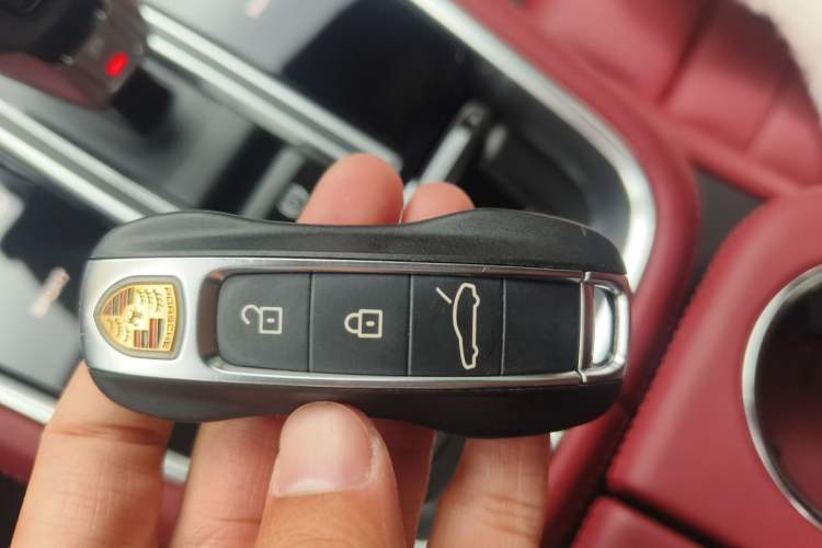 Used Porsche Panamera 2023 Facelifted Panamera 2.9T Platinum Edition Vehicle Key