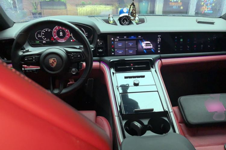 Used Porsche Panamera 2024 Panamera 2.9T Center Console